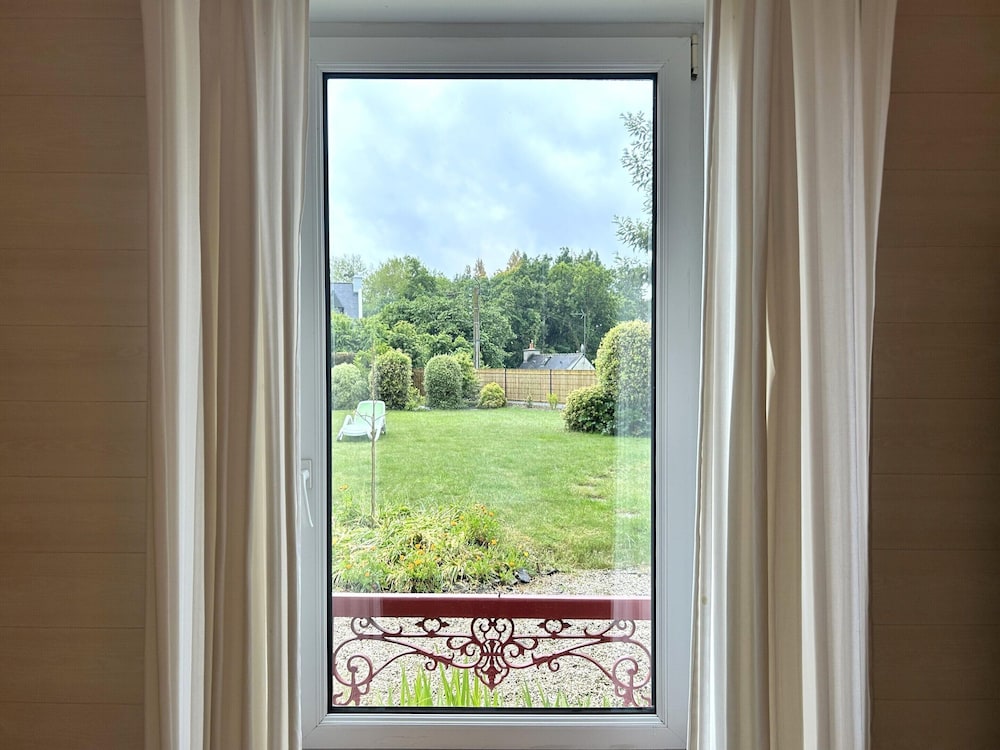 Charming Breton House Near Petit Havre Beach
