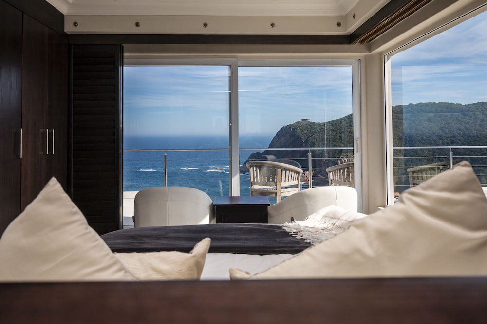 Head over Hills Luxury Retreat