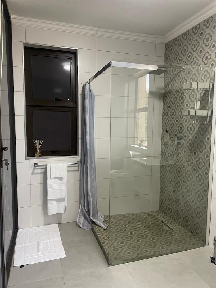 Escapade Lux Guesthouse