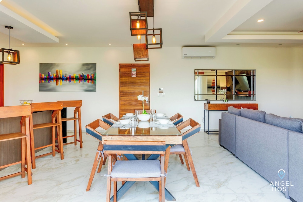 Jungle & Ocean View Condos