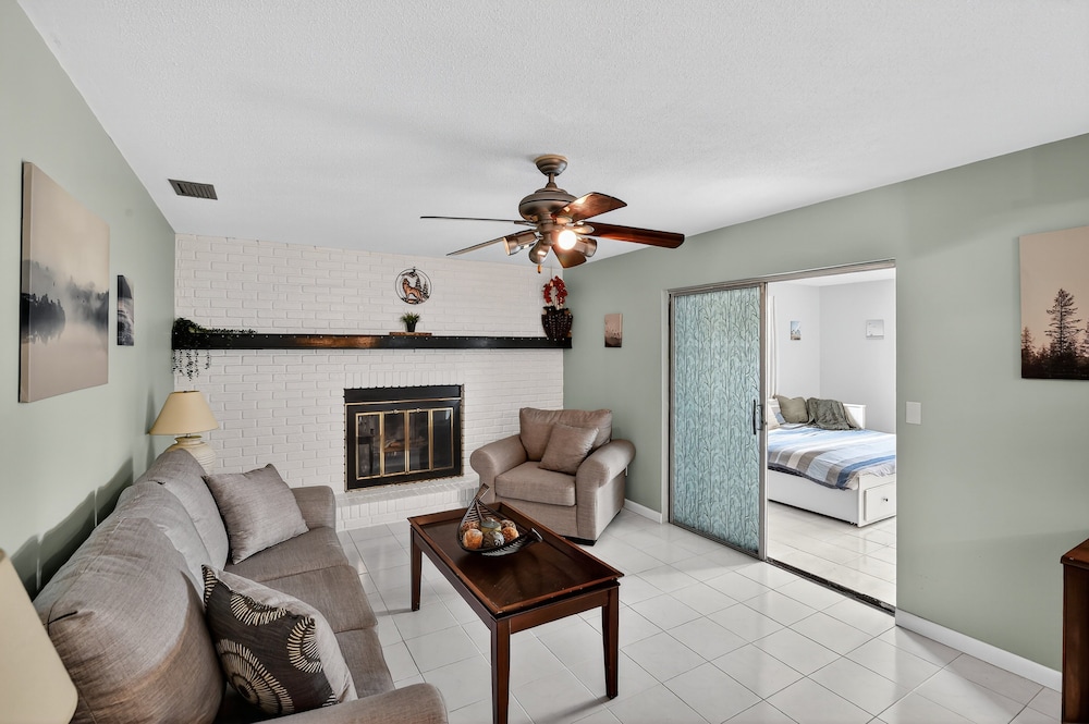 Chelsea Way Getaway Bright 4br Family Retreat 4 Bedroom Home