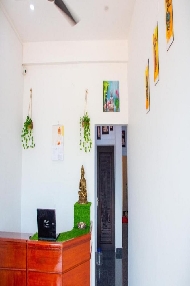 Rainbow Residency ECR view 4