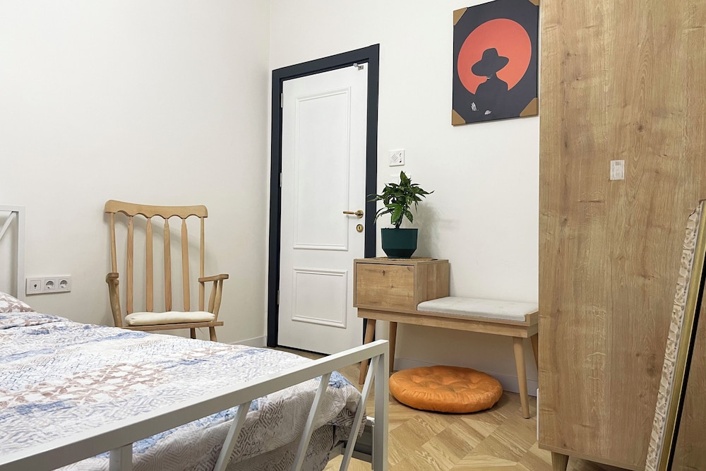 2BR2Bath Central Apt Close to Nişantaşi