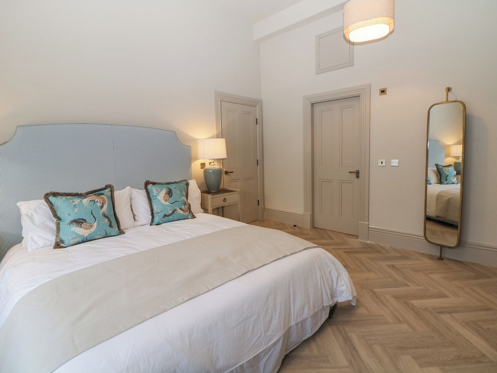 Castleton Suite