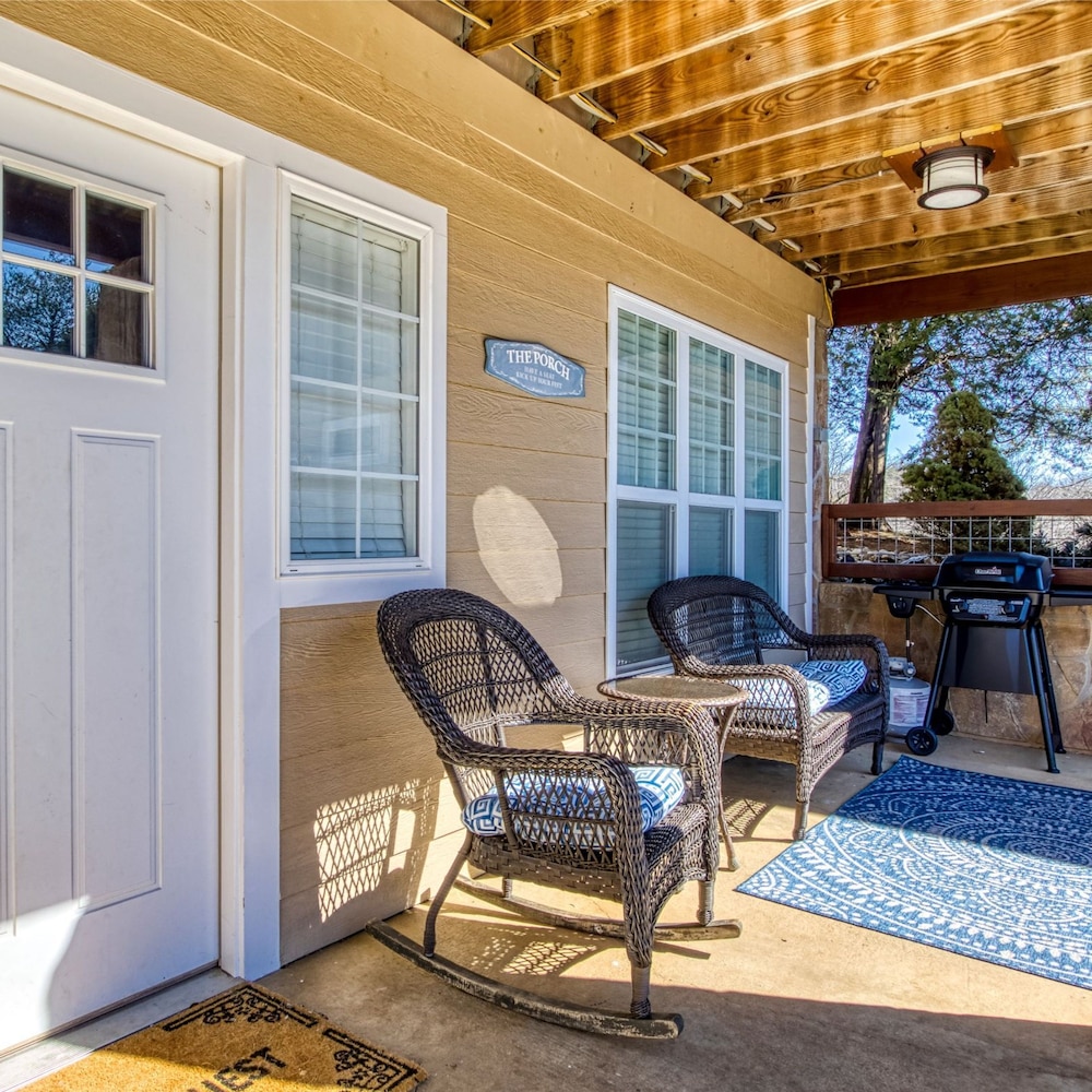 Absolutely Gorgeous Modern Comfy Retreat w Hot Tub Game Room Fire Pit view 3