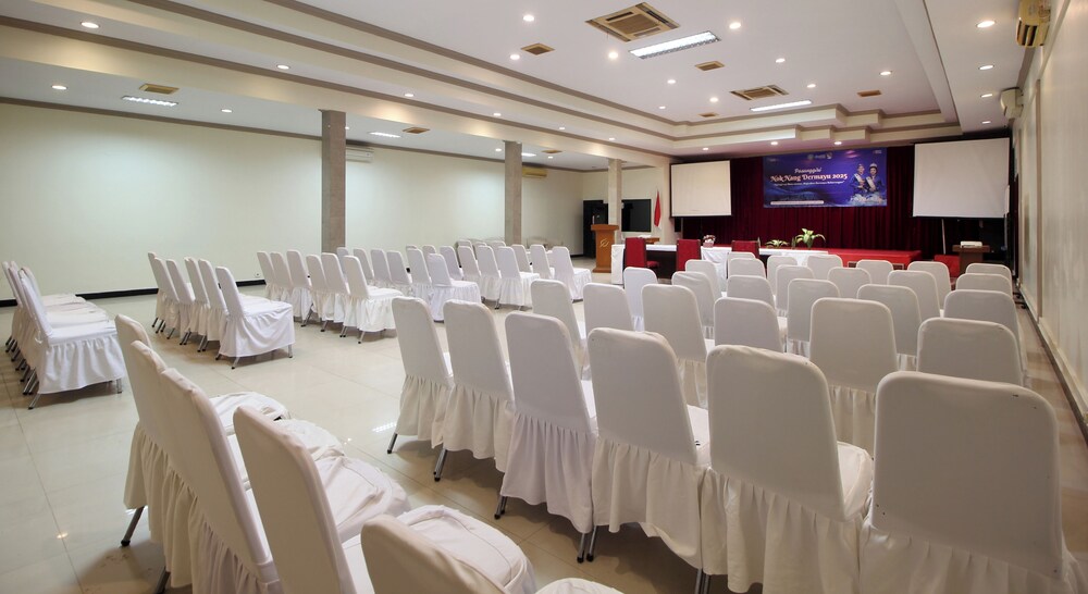 Hotel Grand Trisula Indramayu