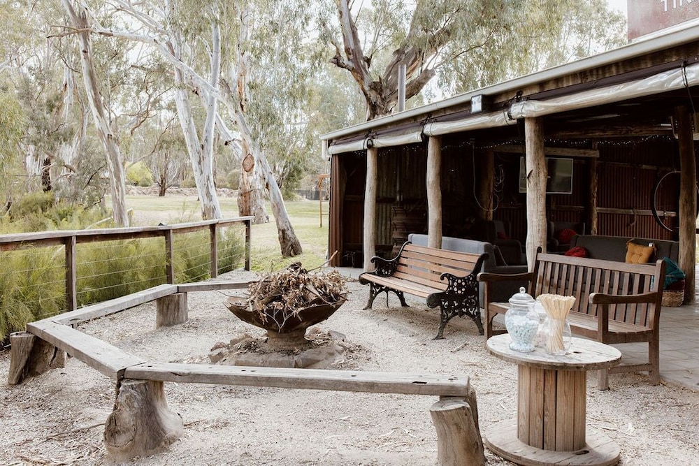 Tindarra Resort