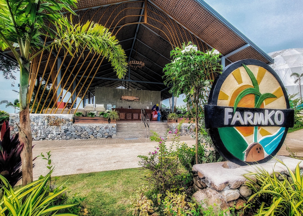 FarmKo Glamping