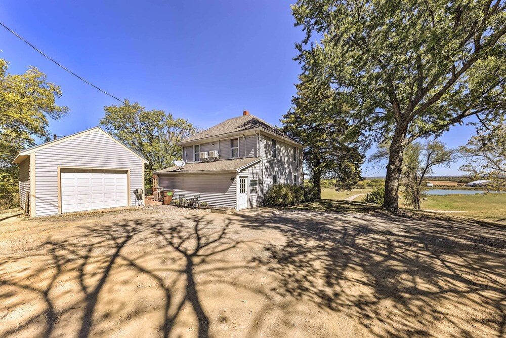 'the Vista' Retreat 30 Mi to Kansas City! - Property Image 27