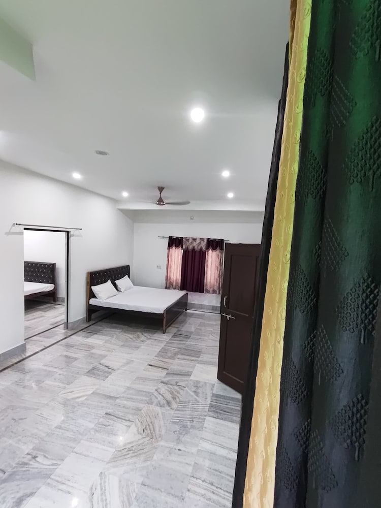 Shree Shyam Paying Guest House