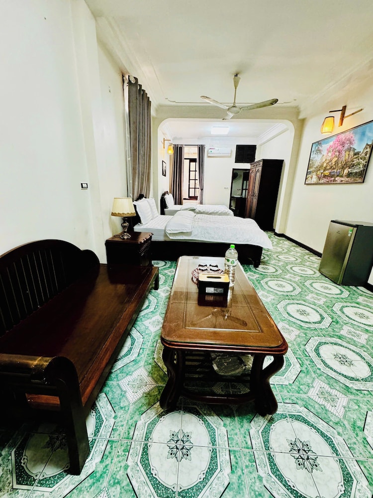 IL Divo 8 Hàng Đào Hostel & Spa