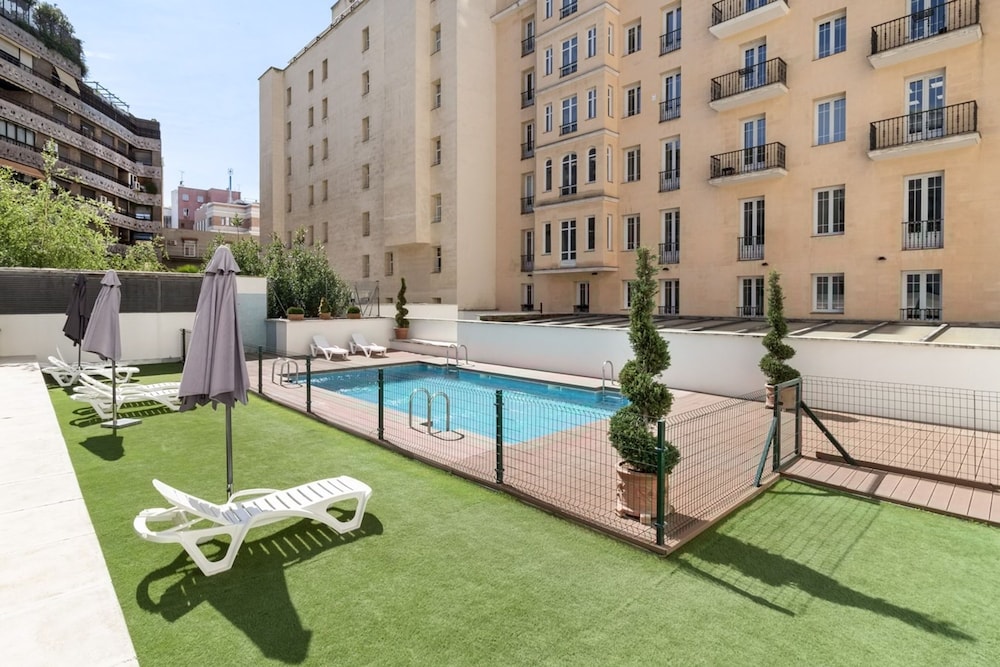 Gaeta - 1 Bedroom and Shared Pool in R os Rosas