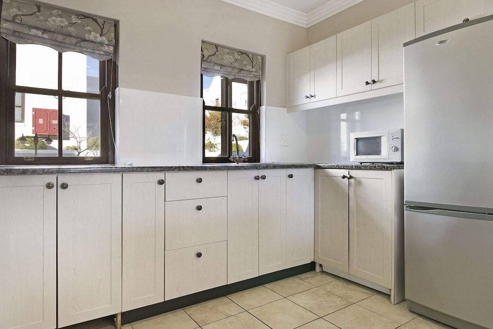Winelands Golf Lodges at De Zalze