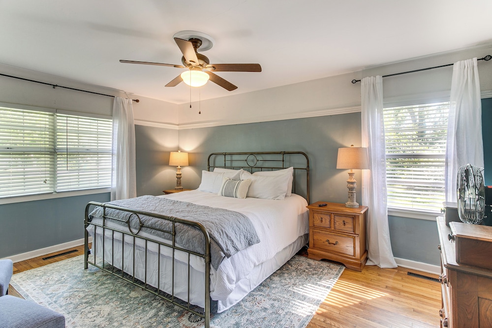 Large Private Yard: Home < 3 Mi to Dtwn Valdosta!