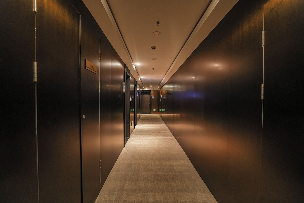 Modern Space Hotel Guangzhou Nansha Line4 STN