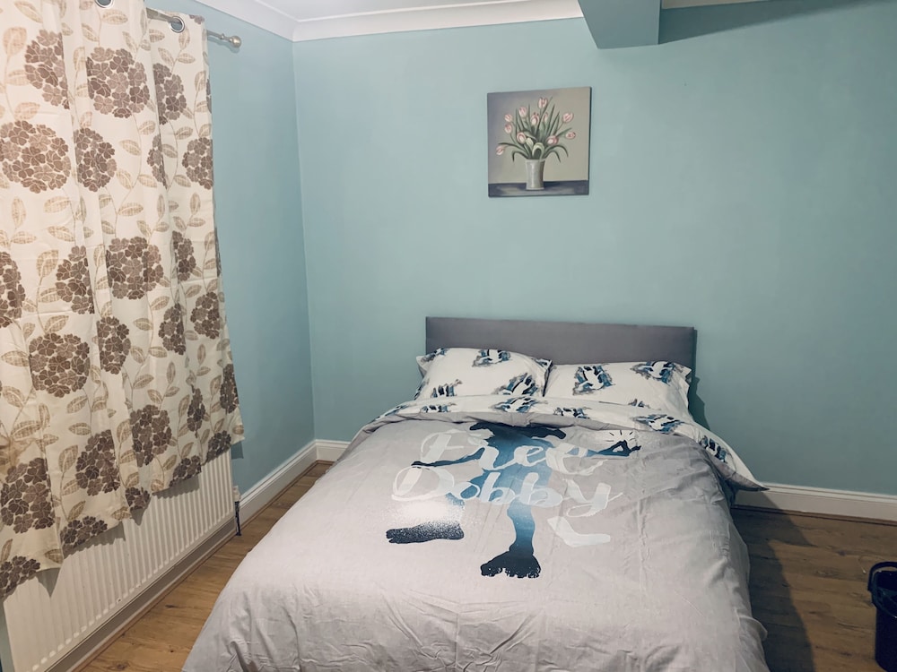 2-bed Apartment view 2