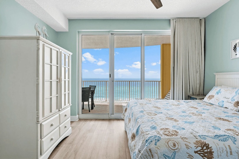 Front Beach Road, Unit 809 - Beach Happy Emerald Isle Resort Unit 809
