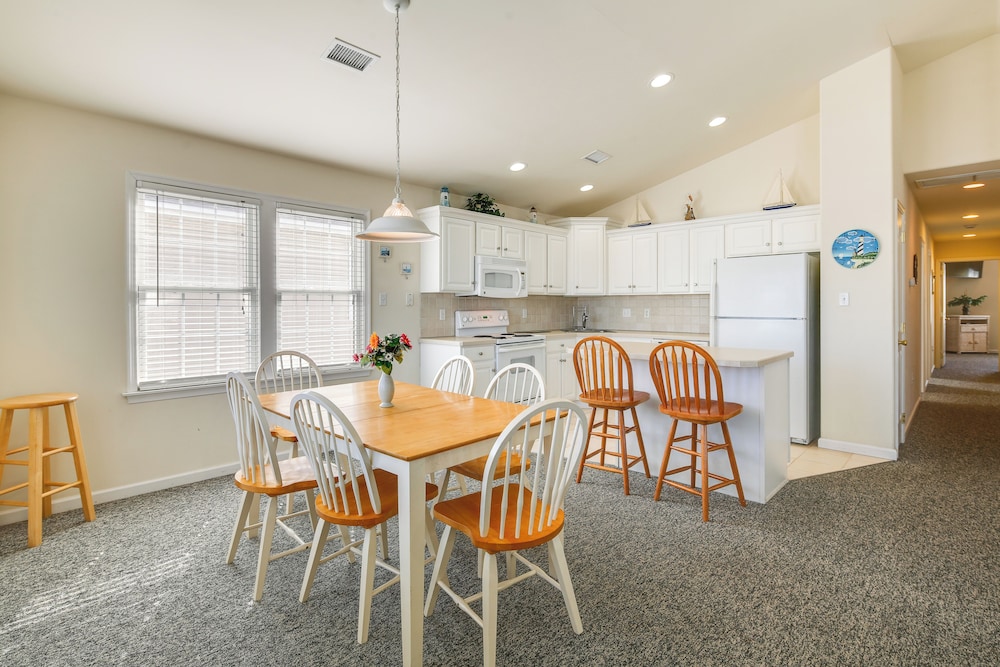 Half-mi to Wildwood Boardwalk: Family-friendly Apt