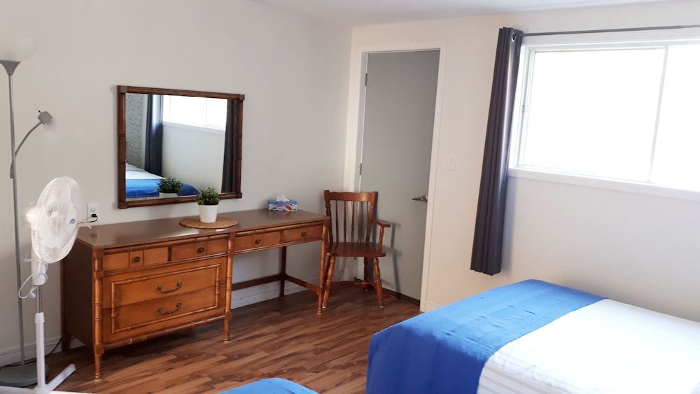 Atlantic View Motel and Cottages