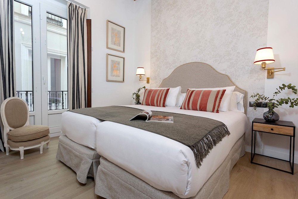 Bright Apartment in Sevilla Teodosio II