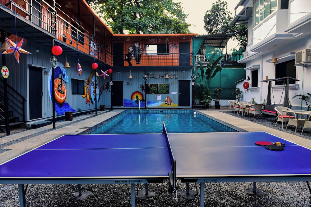 Half Orange Hostel