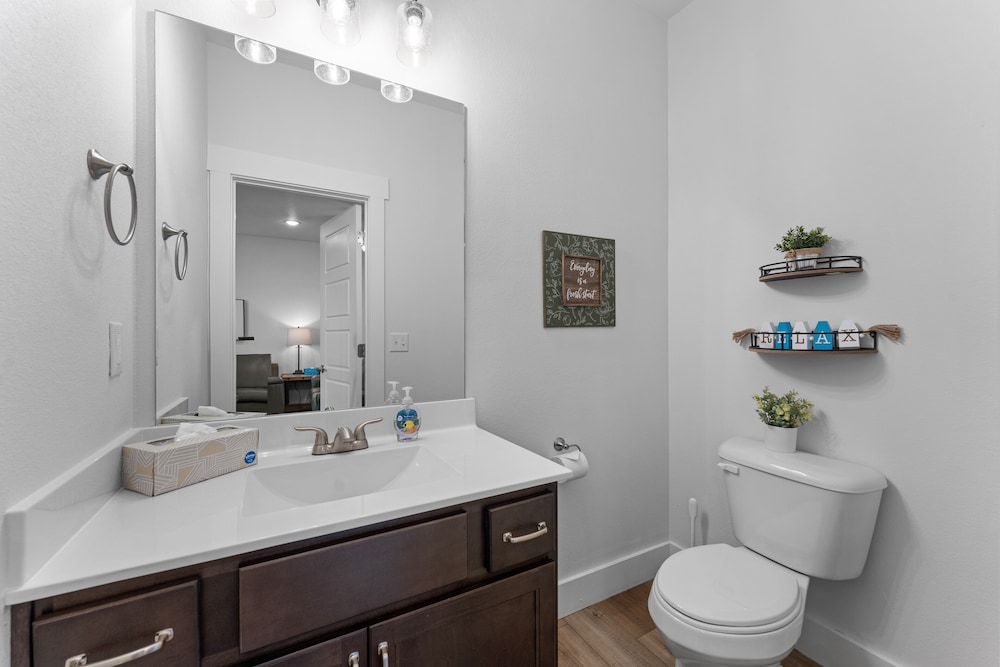 Cm132-6 -summer Breeze- Sleeps 17 6 Bedroom Home