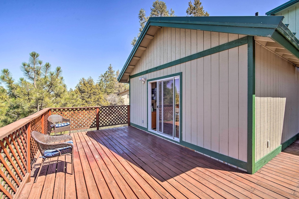 5 Mi to Snow Summit: Cabin w/ Deck & Fireplace view 5