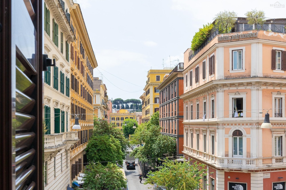 Cola di Rienzo Apartment