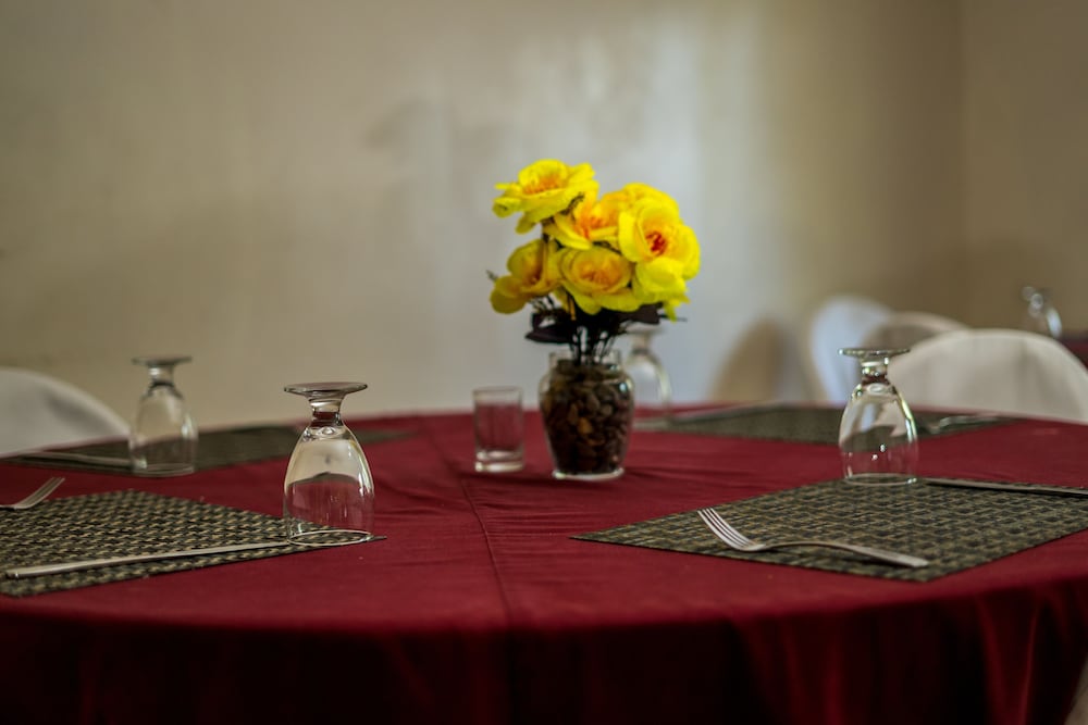 Jamaica Vacations - Holiday Haven Resort  Banquet Hall - Property Image 12