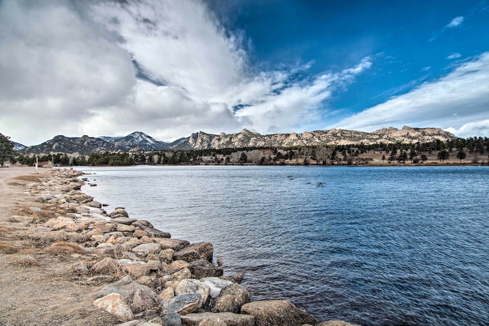 Estes Park Home w/ AC - 1/2 Mi to Lake Downtown! - Property Image 13