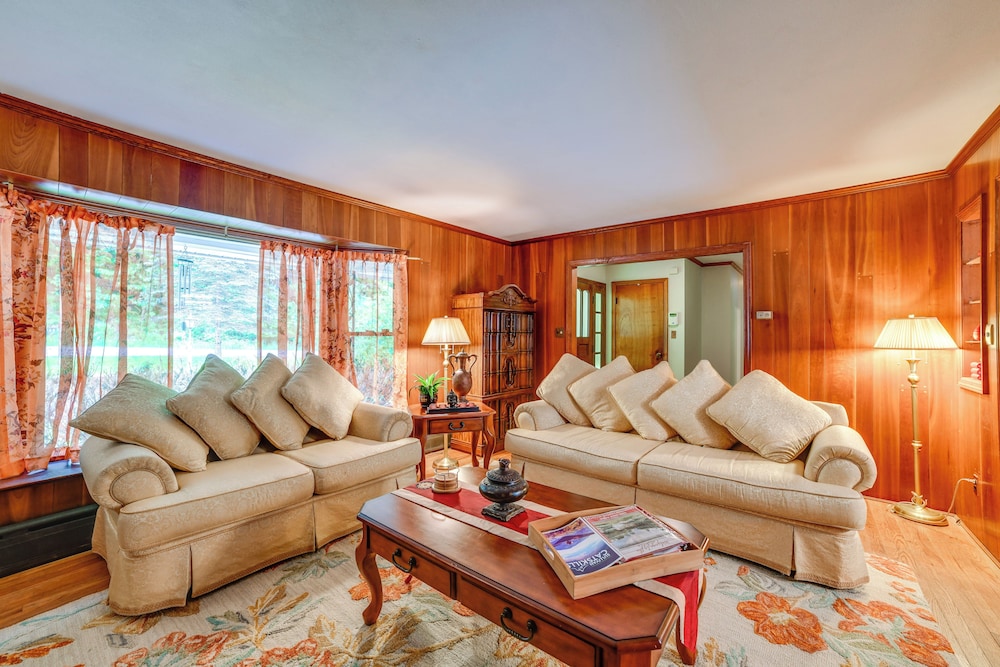 Serene Home w/ On-site Brook in Callicoon Center
