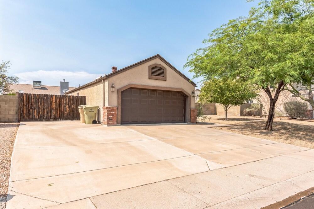 Beautifully Renovated Glendale Retreat 3 Bedroom Home by RedAwning