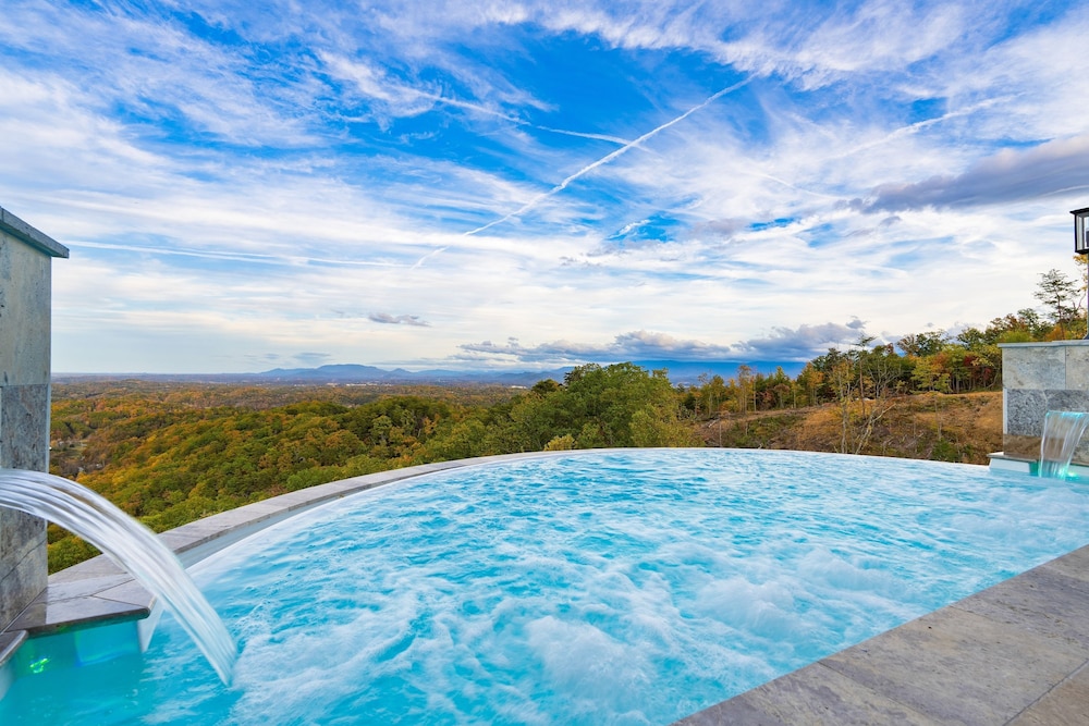 Whiskey Ridge - Avantstay Panoramic Views Infinity Pool Hot Tub Game Room
