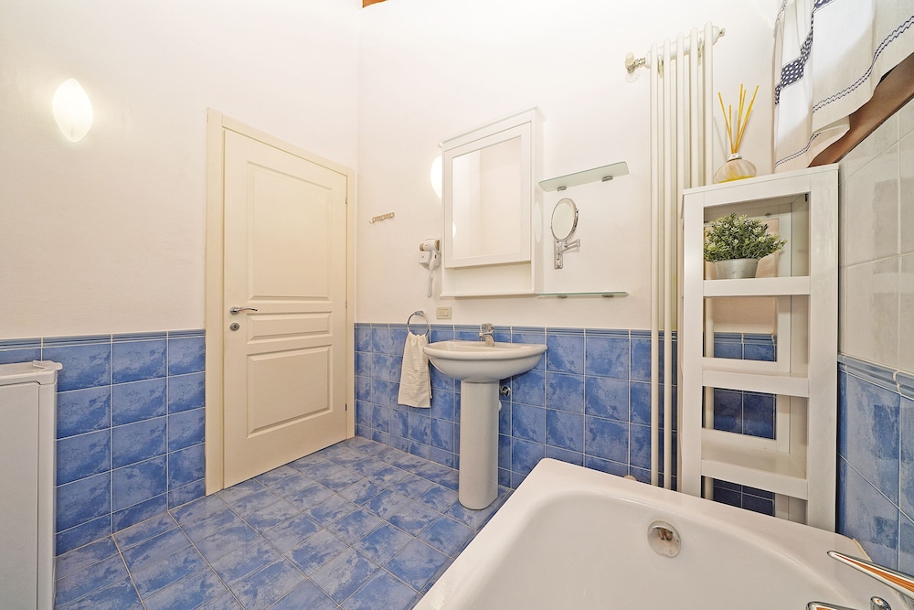 La Rocca 2-11 by Wonderful Italy