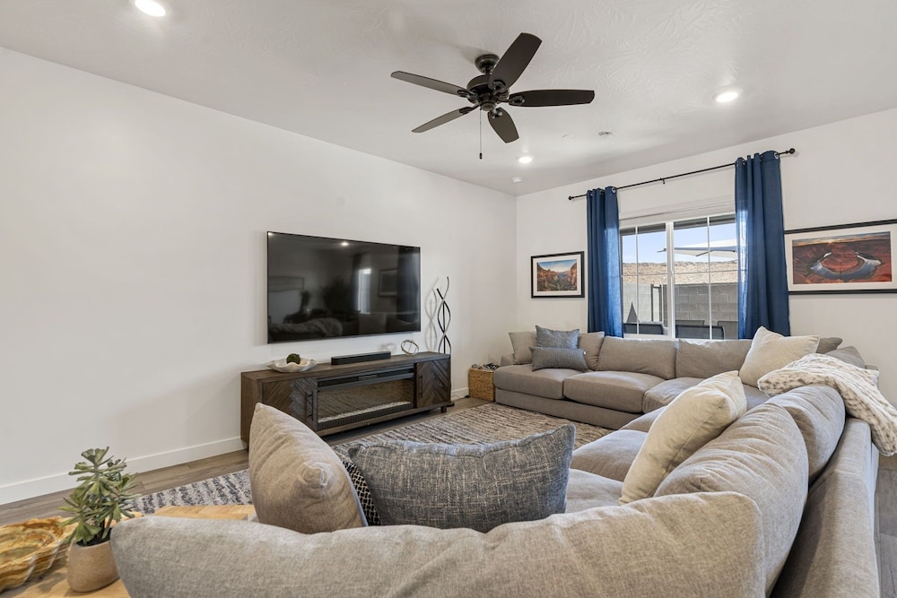 Red Rock Trails 4 Bedroom Townhouse