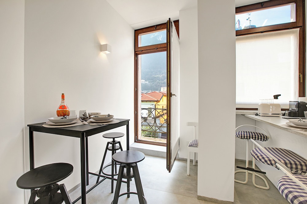 Quiet Oasis In Riva Heart
