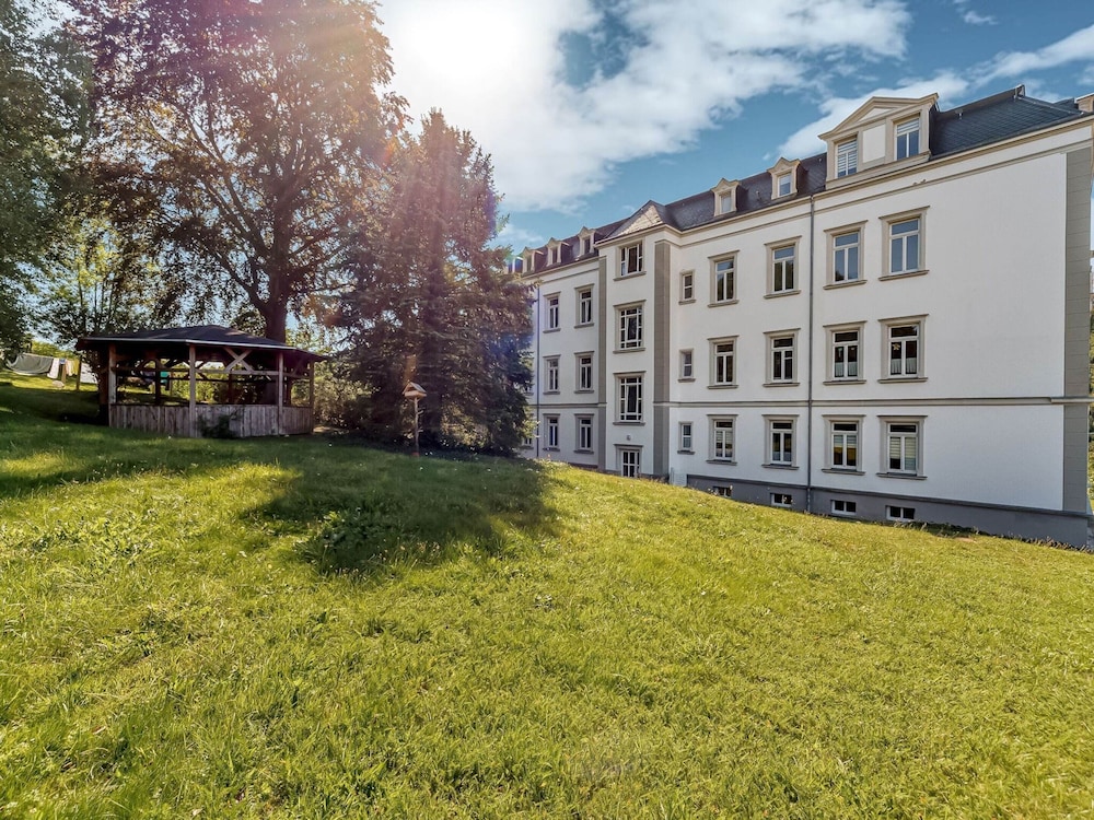 Pretty Apartment with Large Communal Terrace near Borstendorf view 3