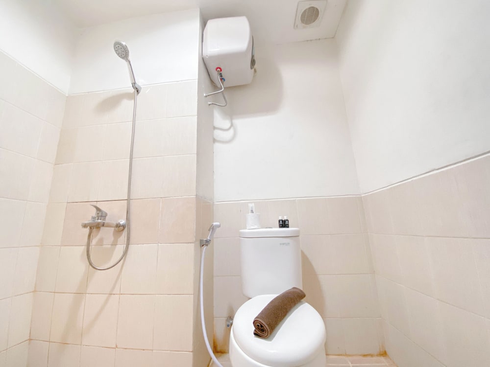 Tranquil and Comfy Studio Apartment at Easton Park Residence Jatinangor