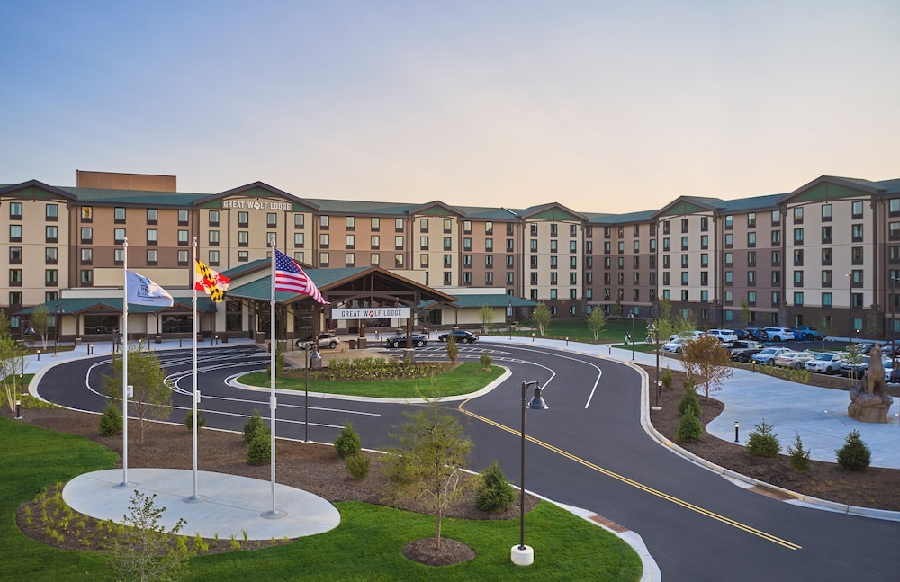 Great Wolf Lodge Perryville view 3