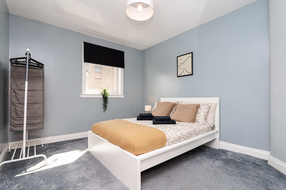 Spacious 3 BED House With Parking, photo 20