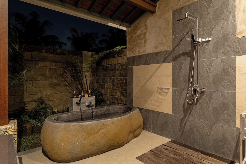 Agrapana Ubud Villa
