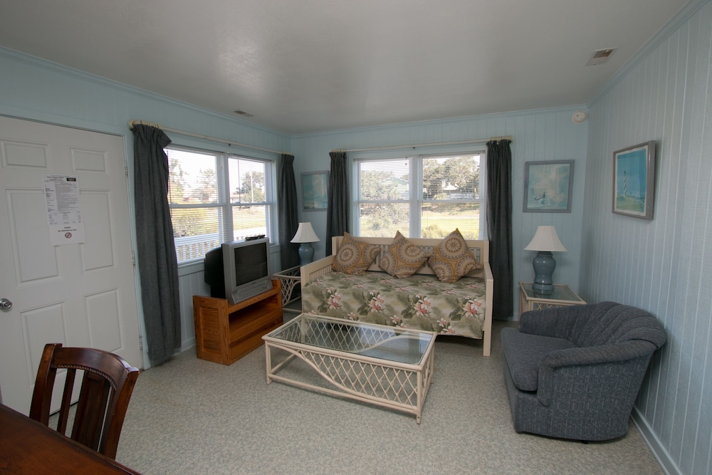 Outer Banks Motel - Village Accommodations