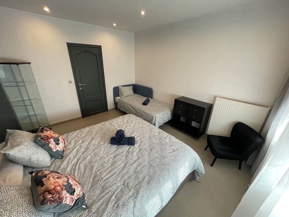 Au 11801 Bel appartement moderne