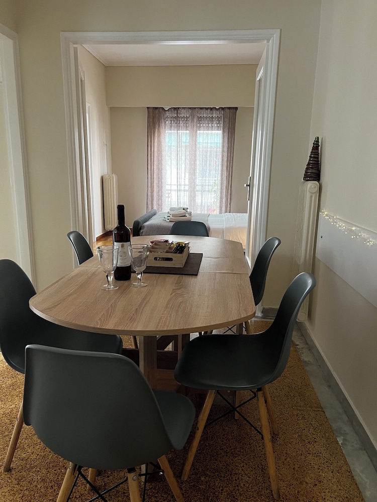 Pnyka Apartment 2