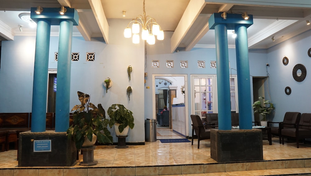 Jazz Room Kampung Inggris Syariah, Pare - 10