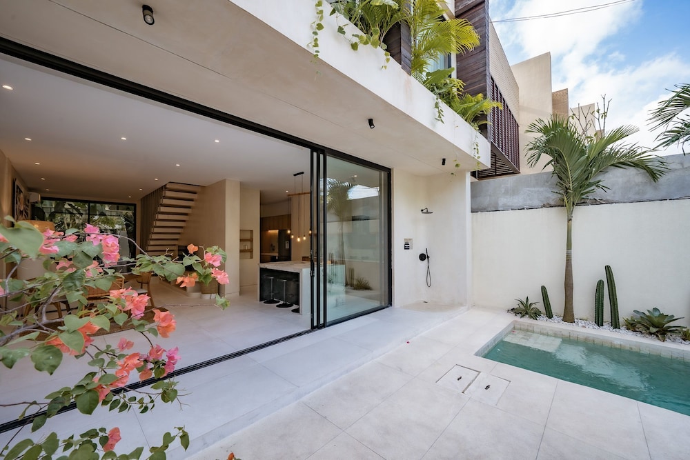 Villa Nazare Berawa