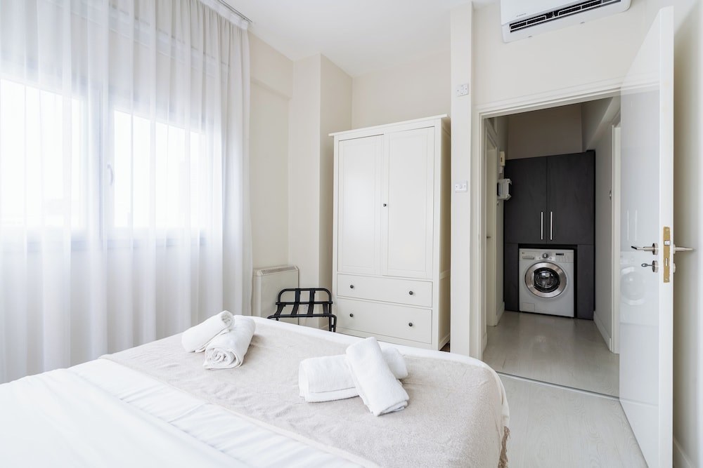 Local Host Living - Signature Apartments in Nicosia
