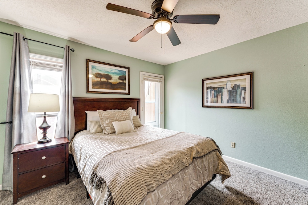 2 Blocks to Angel Fire Resort: Family Condo