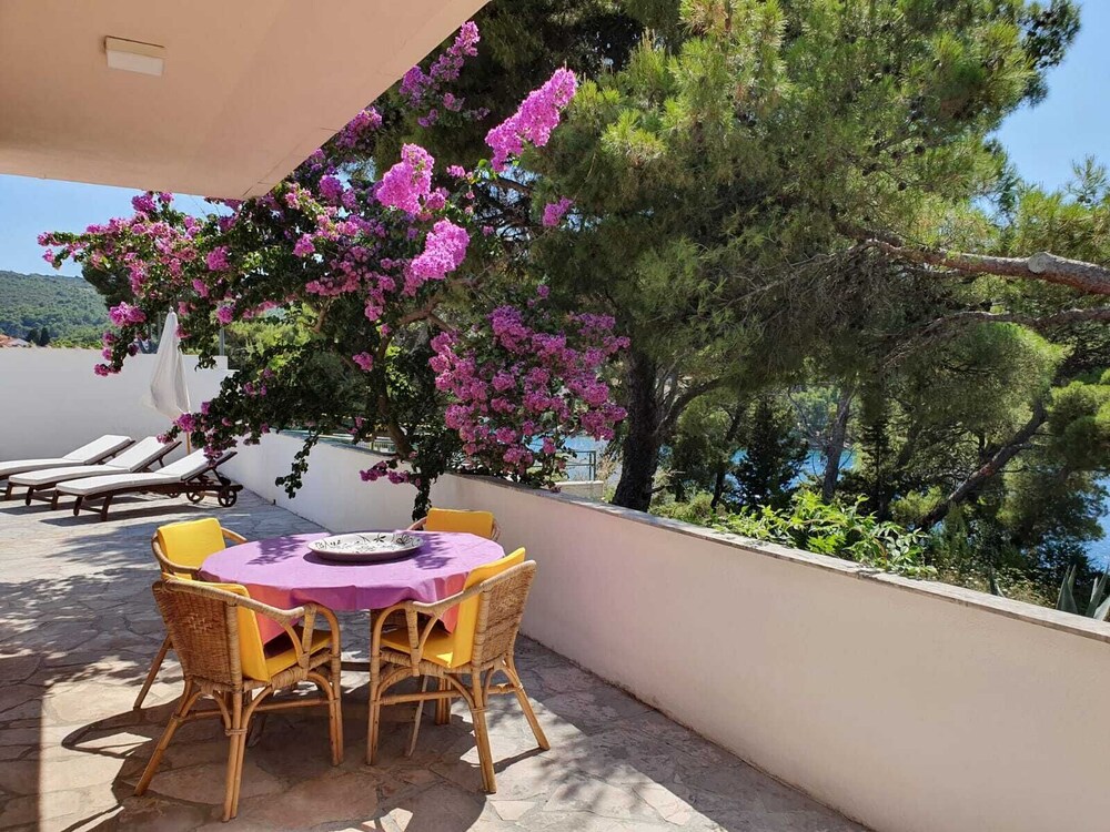 Supetar Vacations - Beautiful Villa With Breathtaking Views - Property Image 7