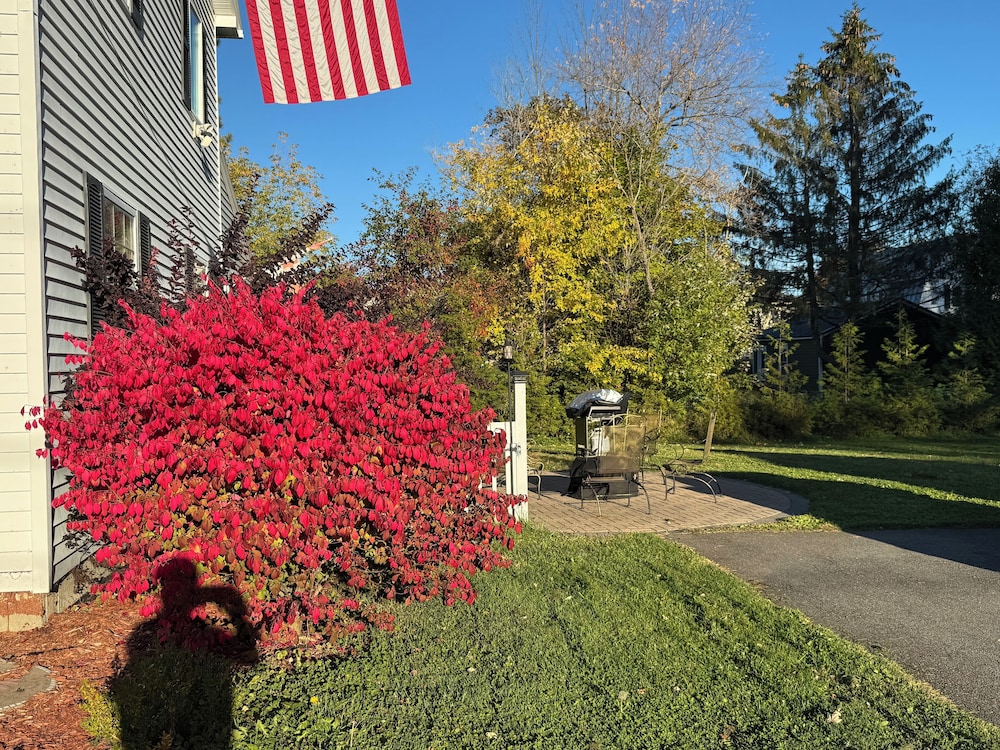 Pine Tree Trail Lodge